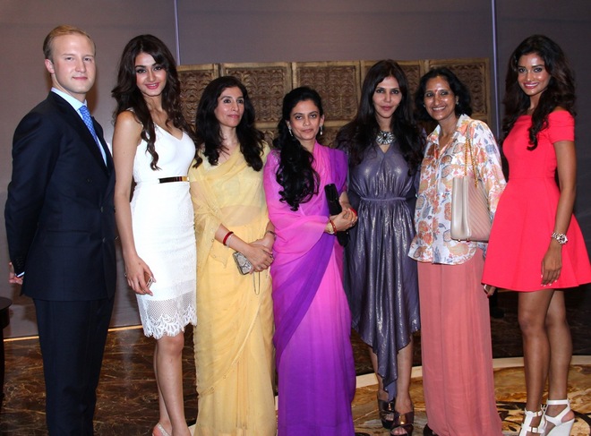 William Hanson, Aditi, Ayesha, Princess Panna, Nisha, Rekha, Sushrii